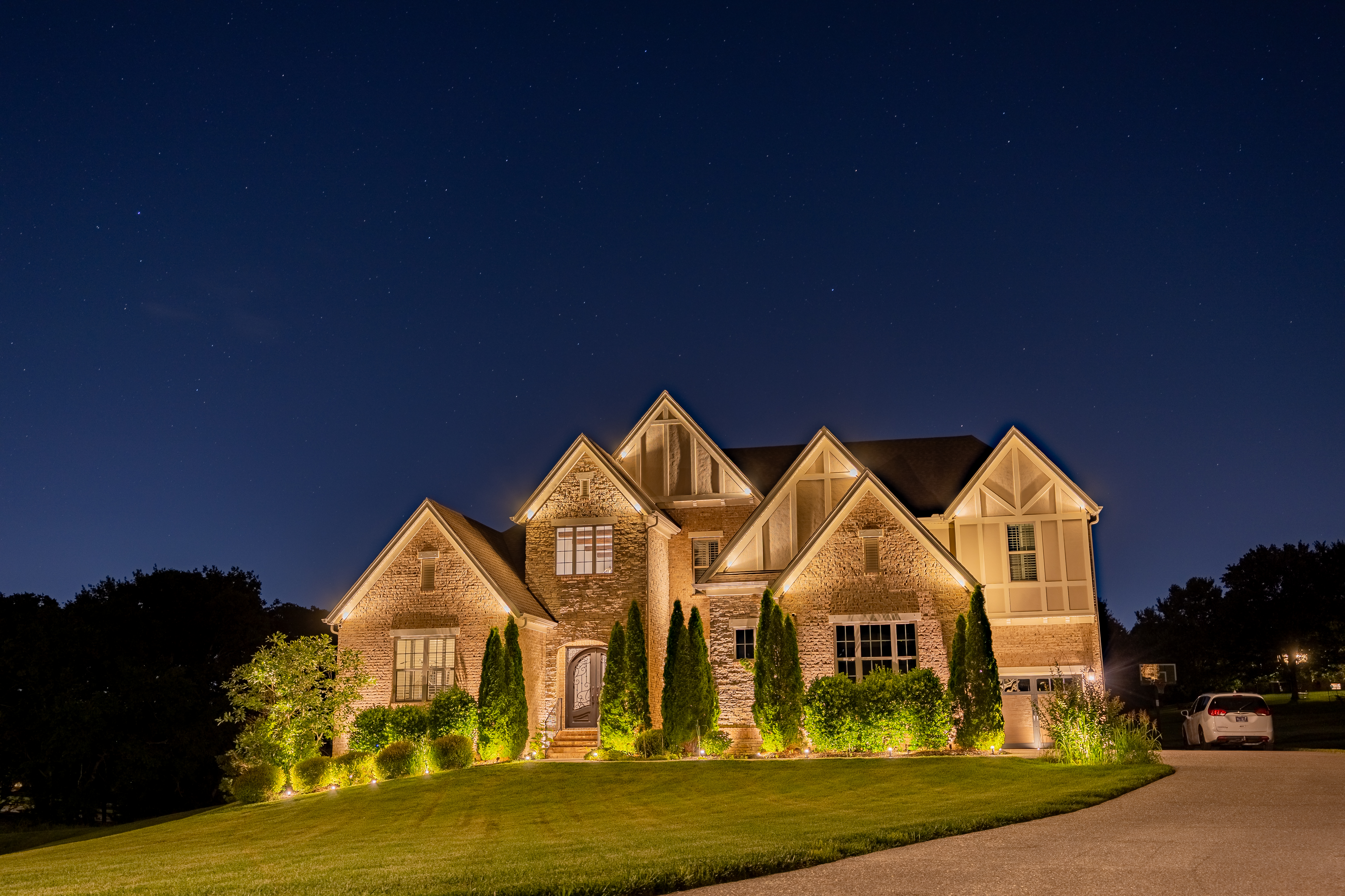 Music City Outdoor Lighting — estate project